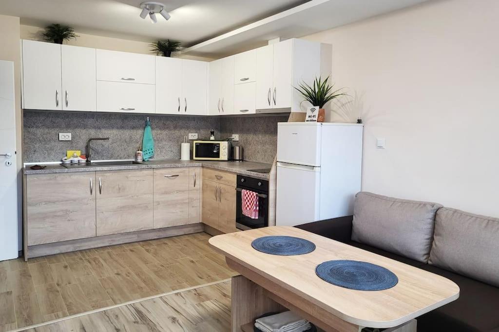 Bright City Apartment Varna ภายนอก รูปภาพ